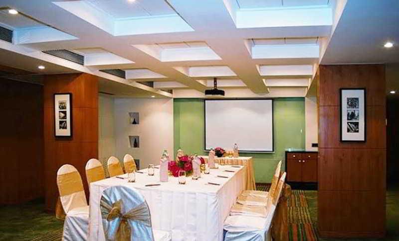Hotel The Regale By Tunga Bombay Exterior foto